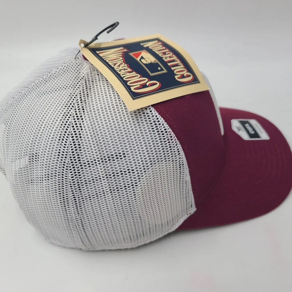Philadelphia Phillies Hat Snapback Trucker Mesh Fan Favorite Maroon White MLB